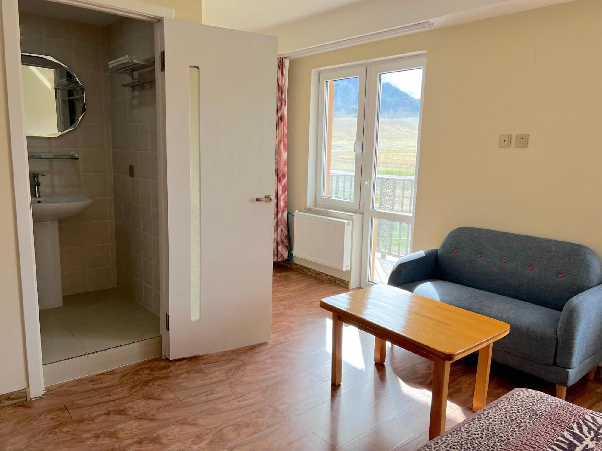 Takhi Resort Terelj Yoliin Hural Zewnętrze zdjęcie