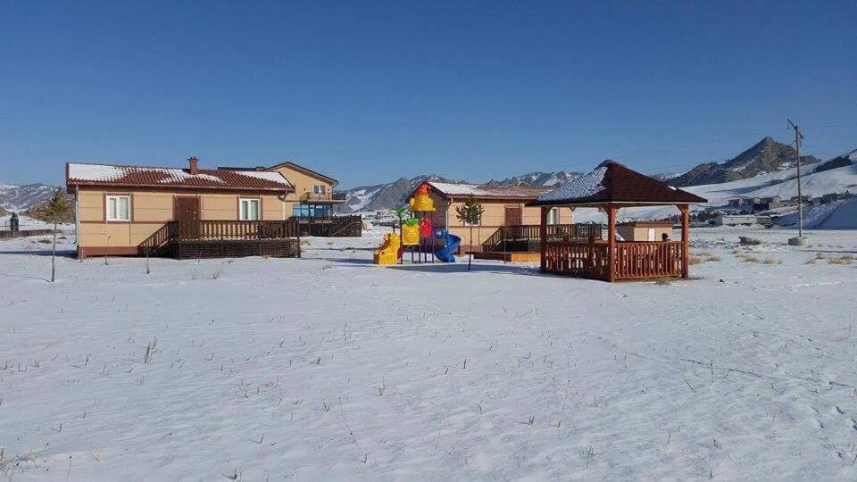 Takhi Resort Terelj Yoliin Hural Zewnętrze zdjęcie